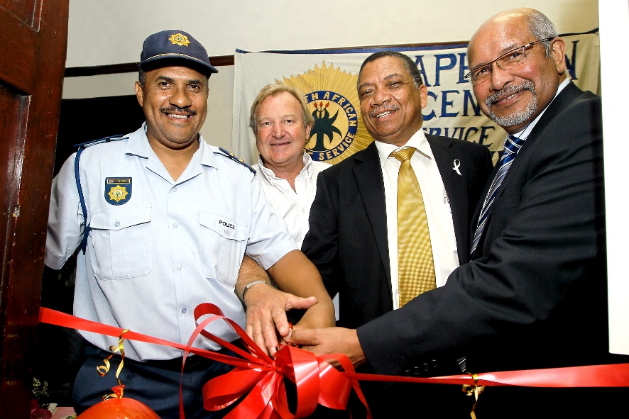 Cape Town SAPS 24102013-4205.jpg